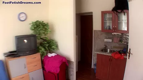 Isabela FJ 24 Y/O (feet bitch) - FootFetishDreams