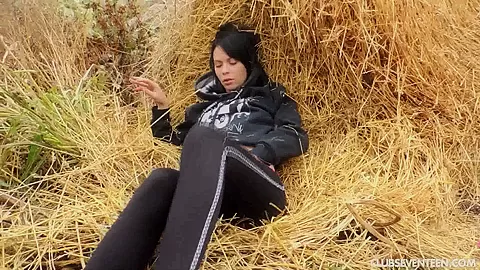 Brunette teen 18+ Gabriela toy pussy outdoors