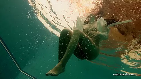 UnderwaterShow Video: Petra