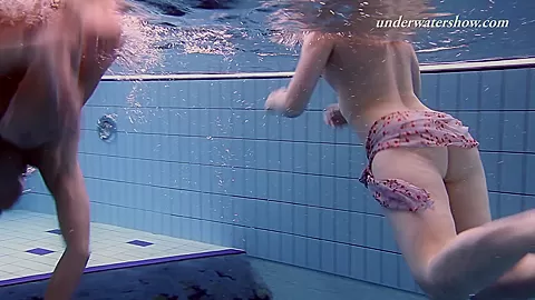 UnderwaterShow Video: Ala and Lenka