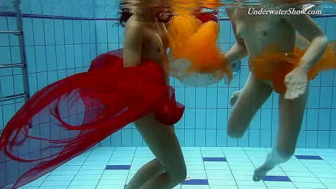 UnderwaterShow Video: Krasula Fedorchuk and Liza Rachinska