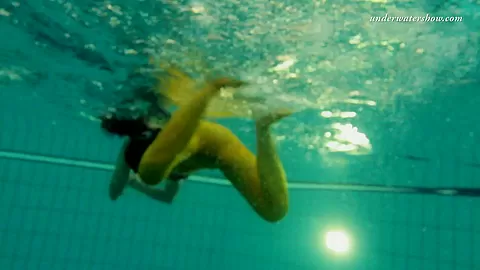 UnderwaterShow Video: Nina Markova