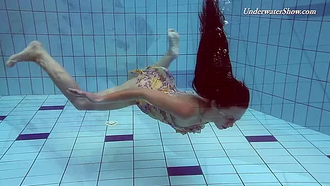 UnderwaterShow Video: Liza Rachinska