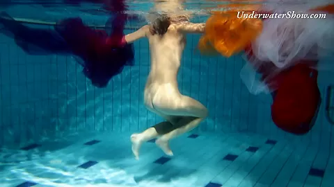 UnderwaterShow Video: Edwige
