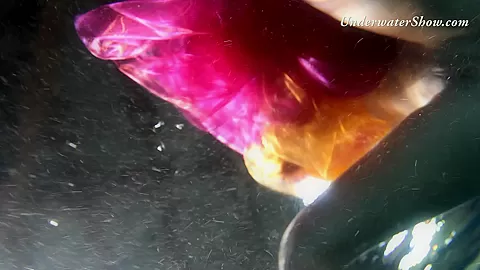 UnderwaterShow Video: Edwige
