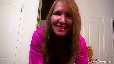 USAwives Sexy Mature Striptease and Solo Play