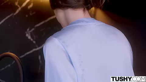 TUSHY Anal-obsessed actress Lina has an affair with co-star