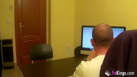 FAKings casting II: Patricia and her giant clit