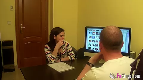 FAKings casting II: Patricia and her giant clit