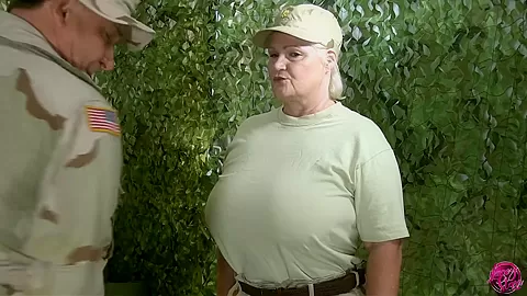LACEYSTARR - Granny Lacey is ready to take orders