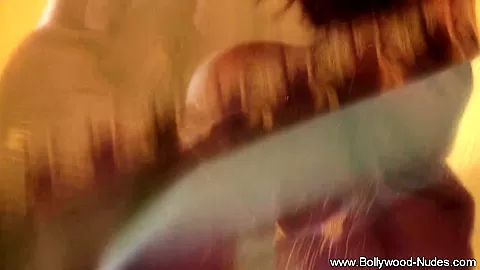 Come and suck my boobs and fantasize my body