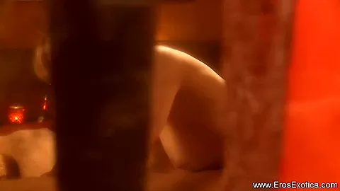 Satisfies her for an anal master