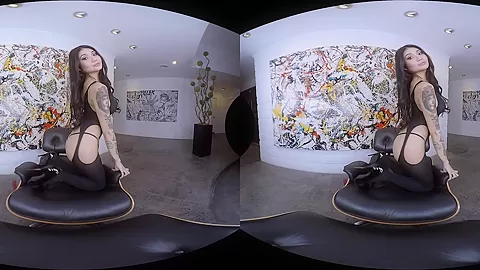 An Orgasm At The Museum
