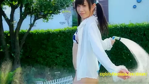 Kotora Mafune Appears In Her Debut Movie Teasing Hiding Her Pussy And Tits In The Garden Stripped Nude
