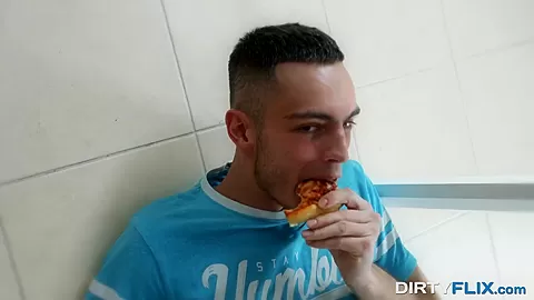 Cornelia in Sex and pizza with cum dressing
