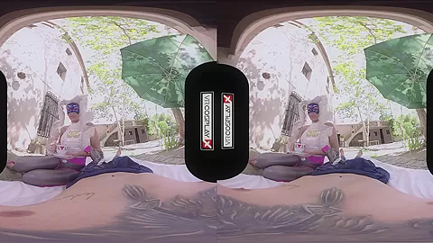 Arms (Twintelle) A XXX Parody
