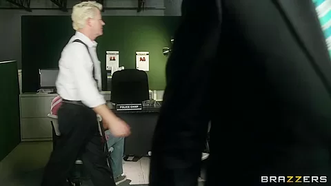 Big Tits In Uniform: Dirty Gia