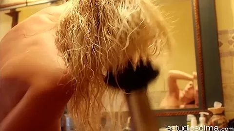 Victoria In The Shower