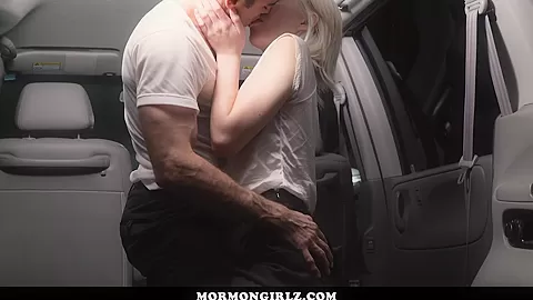 Ashleigh: Alone In a Minivan - MormonGirlz