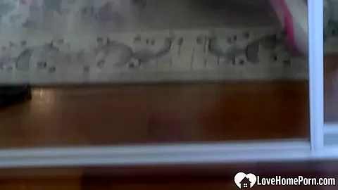 Girlfriend surprises her man with a stunning blowjob