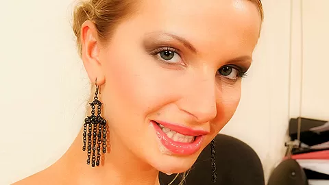 Hot blonde fucks hard - StaXXX