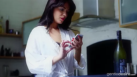 Lonely Cheating Milf