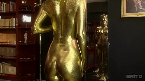 Submissive Office Beauty Gets The Gold Treatment - CosplayInJapan