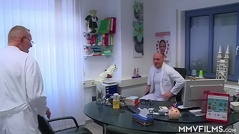 Hot Porn Jaw Action