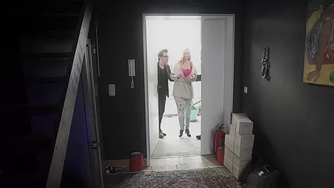 Model Tricks By Conny