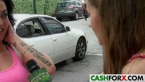 Big ass babe loves a lifter