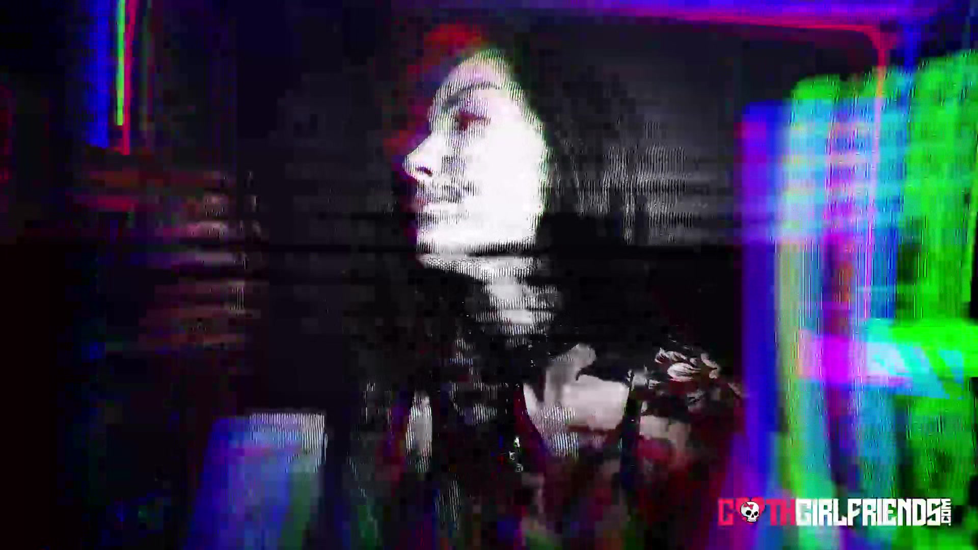 Goth Hottie MagXnumb Sexual Appetite Takes Over