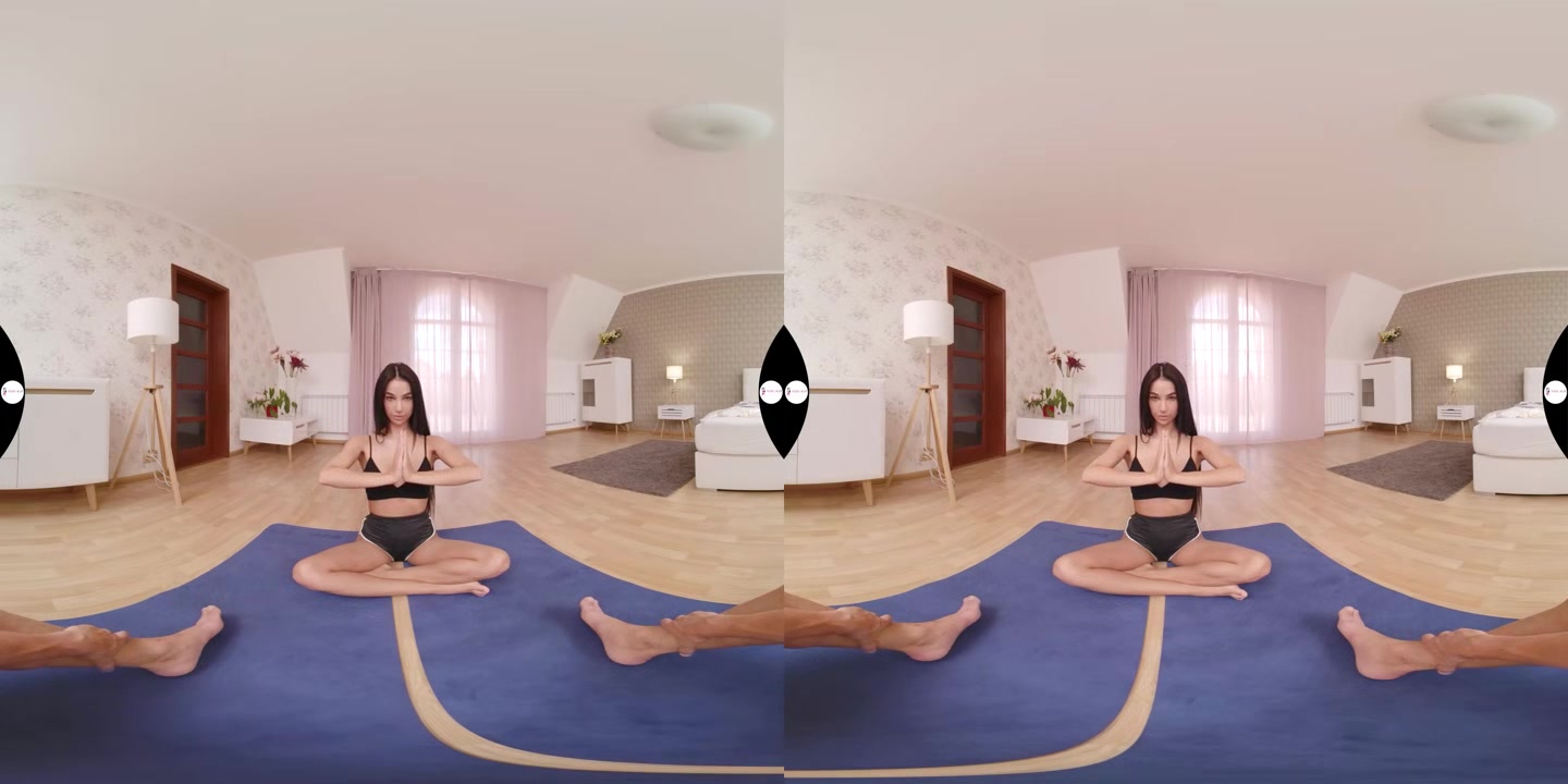 Super Hot Petite Teen Kama Oxi Gets Her Pussy Stretched