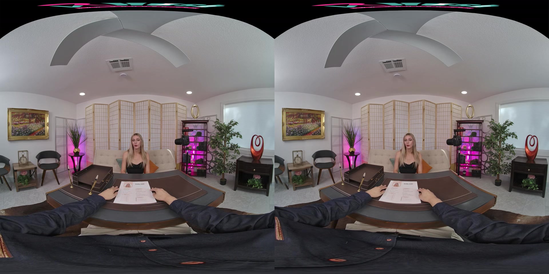 Emily Jade & Austin Pierce - VR Porn Video