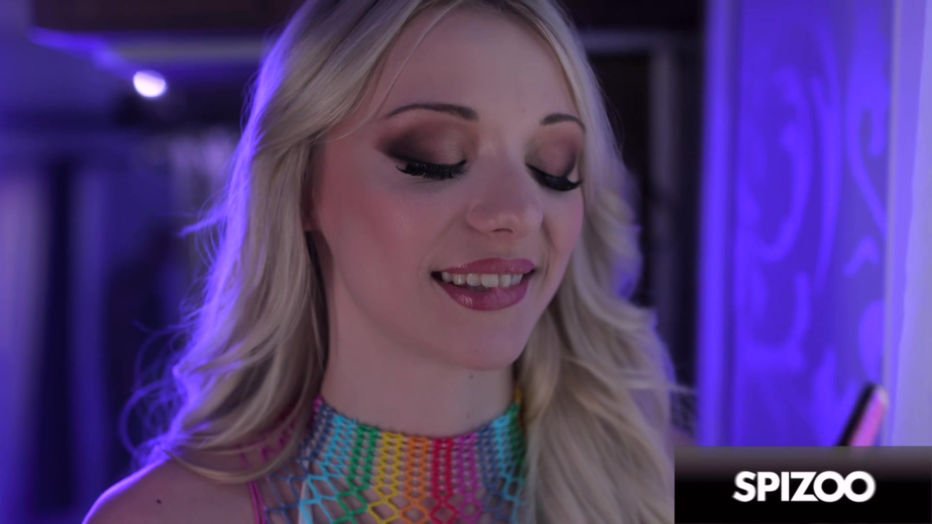Blonde Cutie Cecelia Taylor Ends Up Riding The Driver
