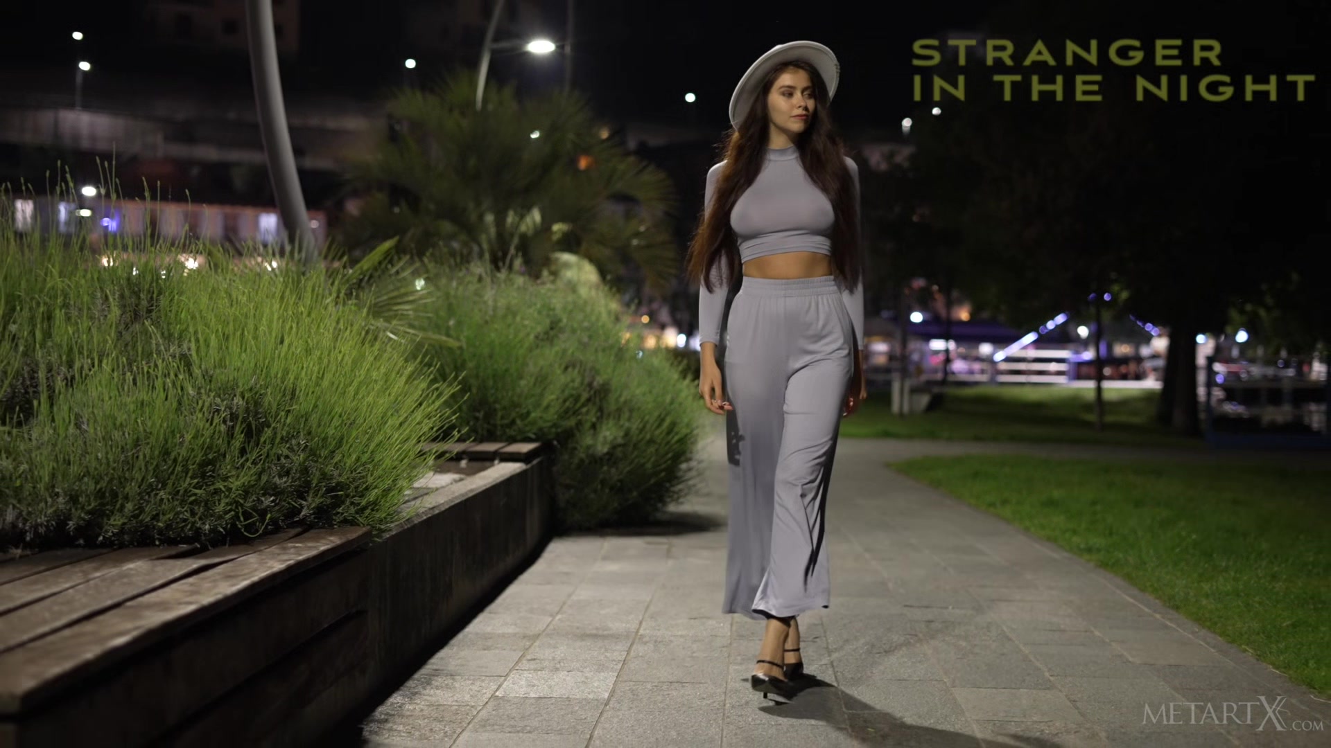 Stranger In The Night 2 - Foxy Alissa