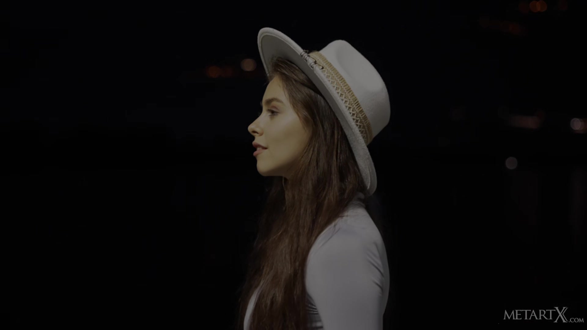 Stranger In The Night 2 - Foxy Alissa