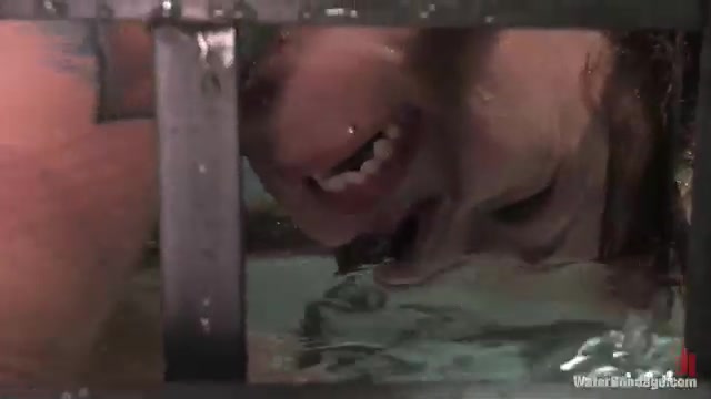 Scarlett Pain Is Introduced To Waterbondage - Kink