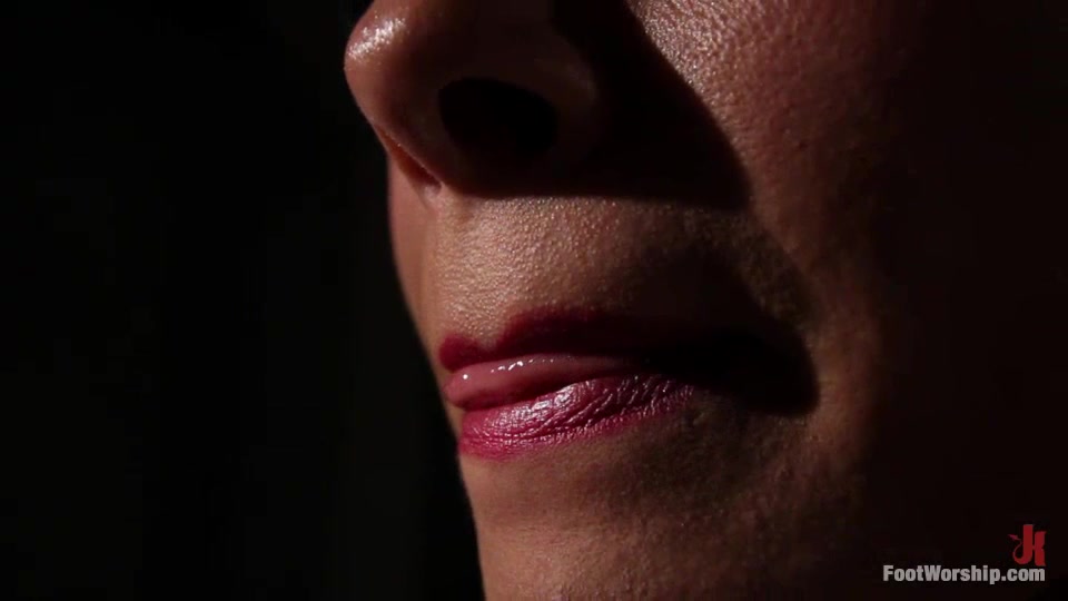 Darling's Wet Foot Dream - Kink
