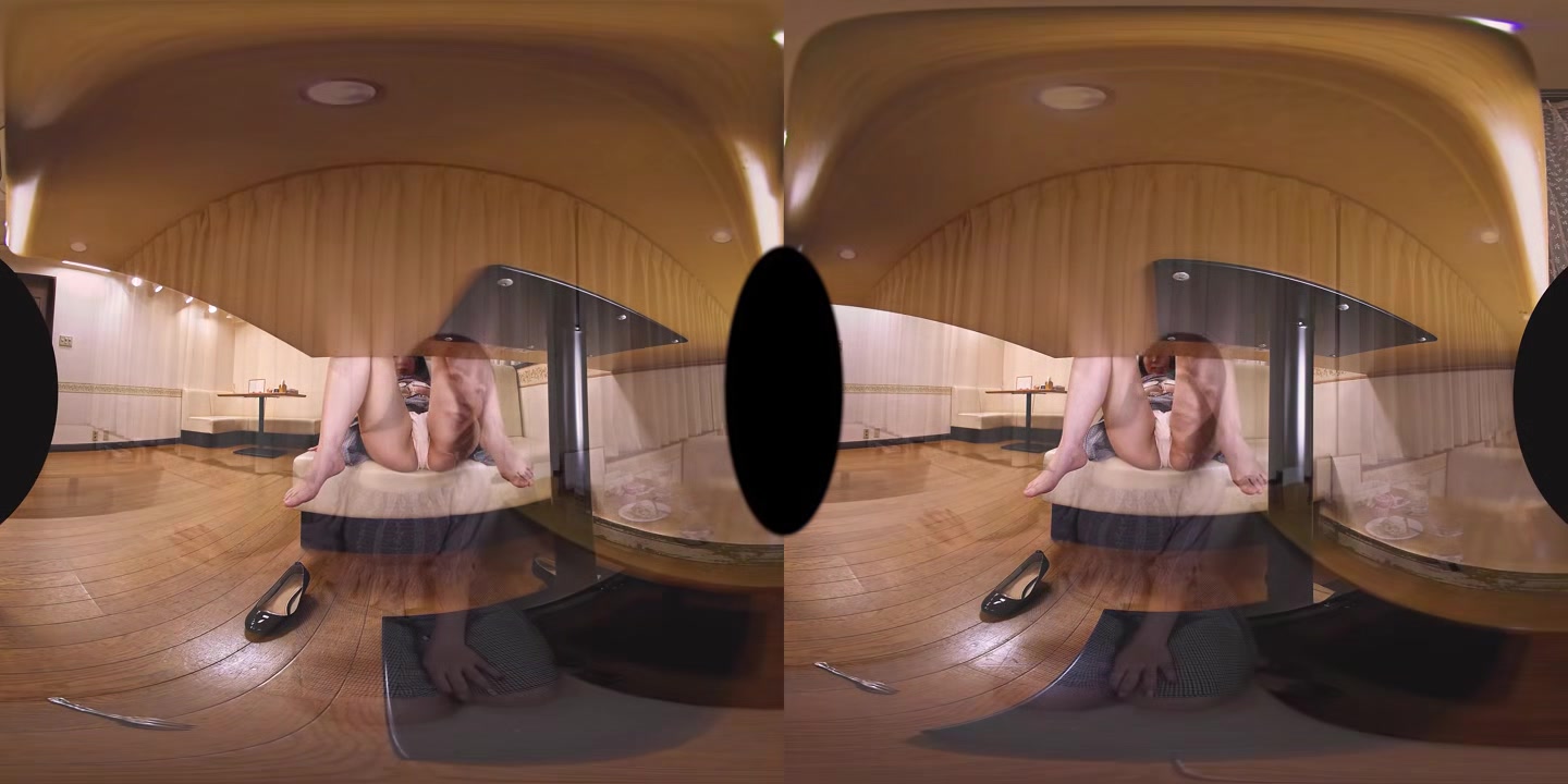 Akane Sagara in Virtual Dive: A Temptation Sweeter than Dessert - FANTASTICA