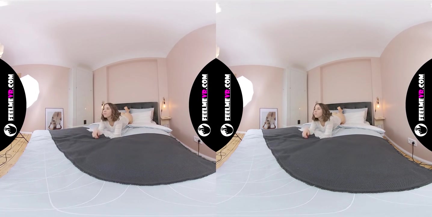 Real Amateur Gabriella Ella Virtual Reality Nude Photo Set Backstage Video
