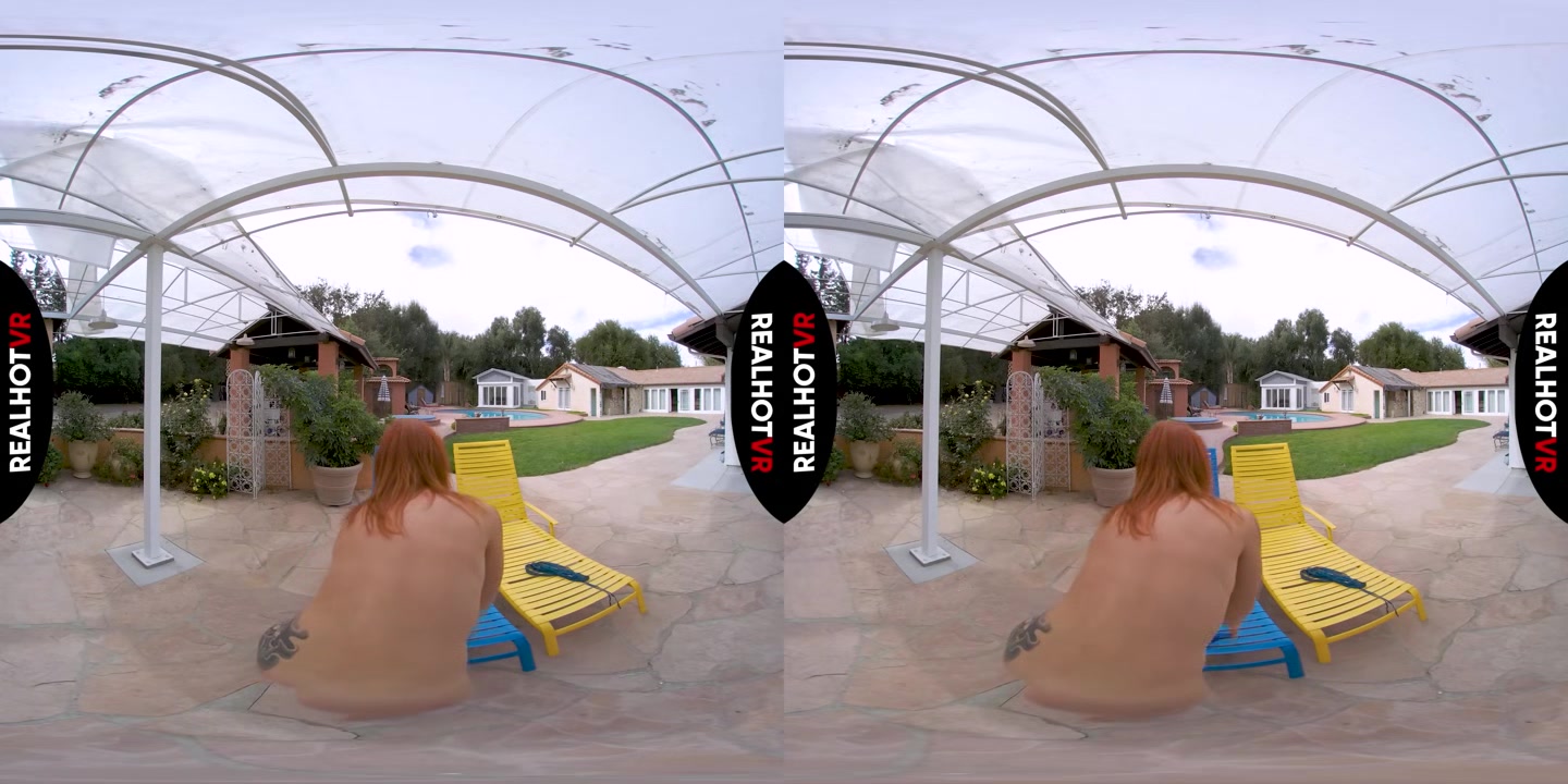Fit Russian Stepmom With Big Tits Needs Help Picking Out A Sexy Bikini - RealHotVR