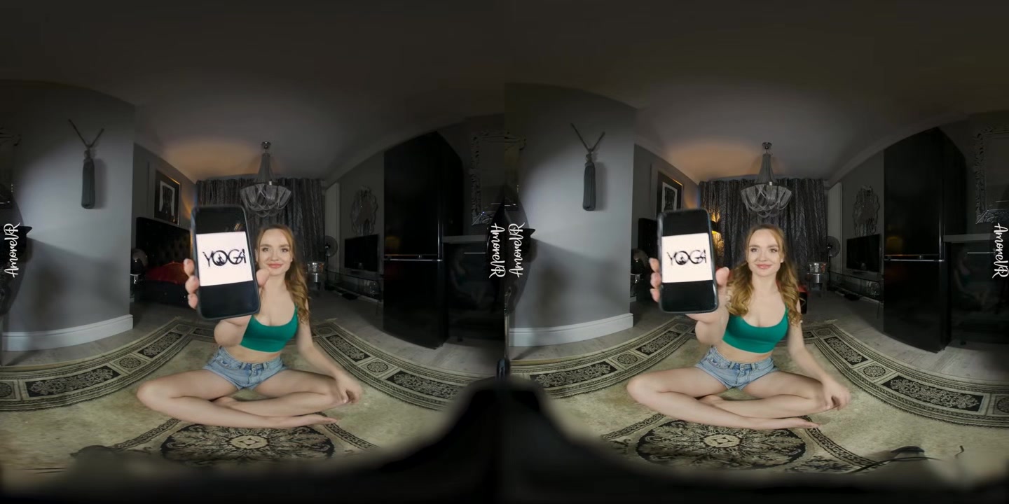 Naked Yoga - AmoreVR
