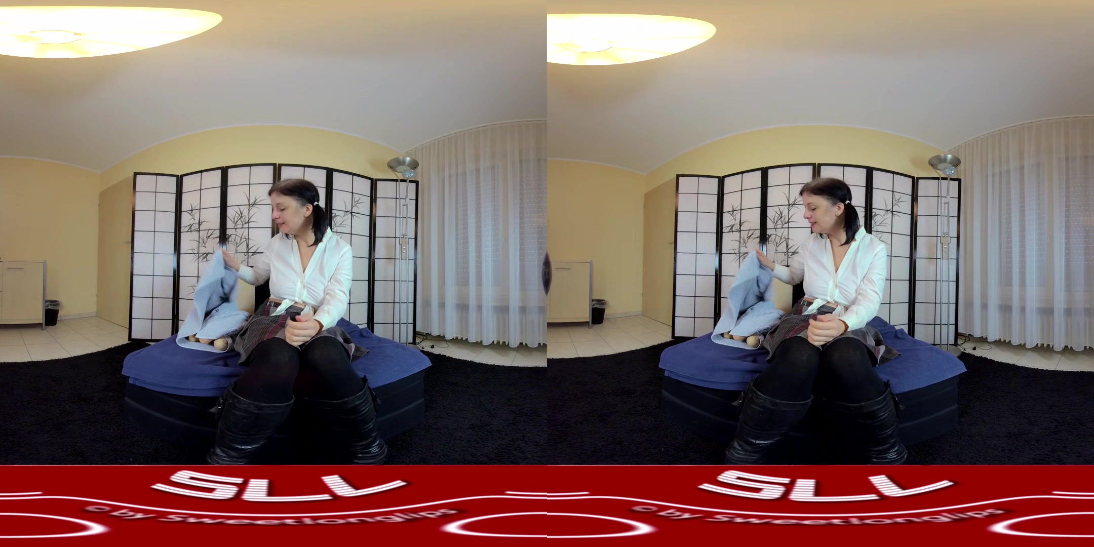 Schulmädchen Dildotest - German Amateur Solo Masturbation With Dildo