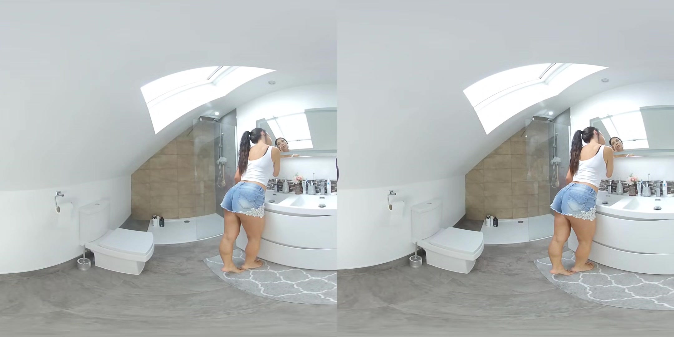 Roxy M, Shower Tease - Shower Striptease Shaved Pussy Big Ass