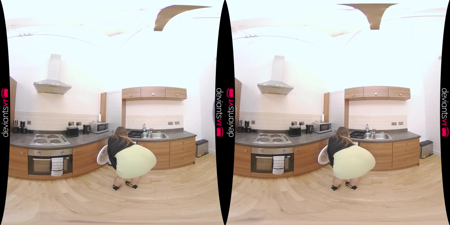 Check Me Out - DeviantsVR