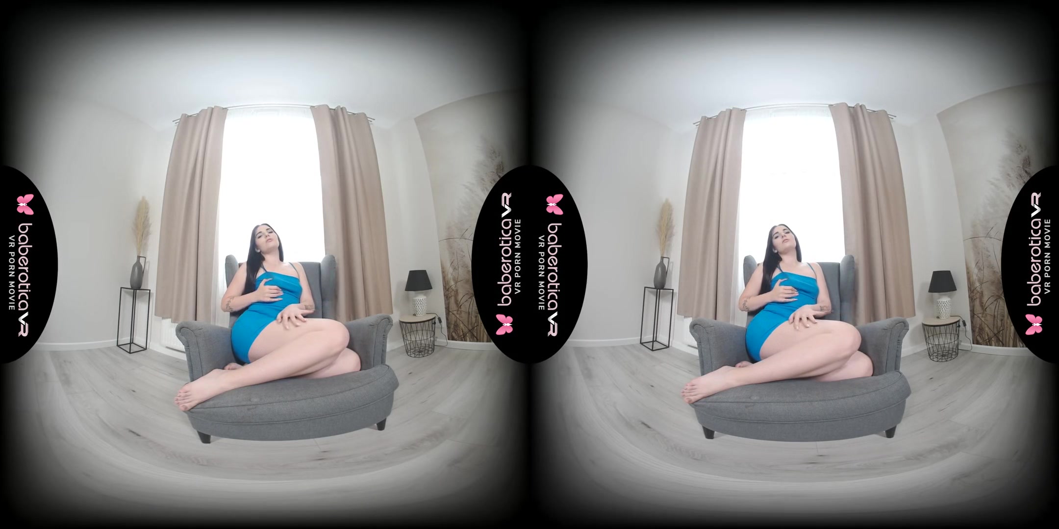 Slutty Suzie Sparklez Plays With A Extra Large Toy