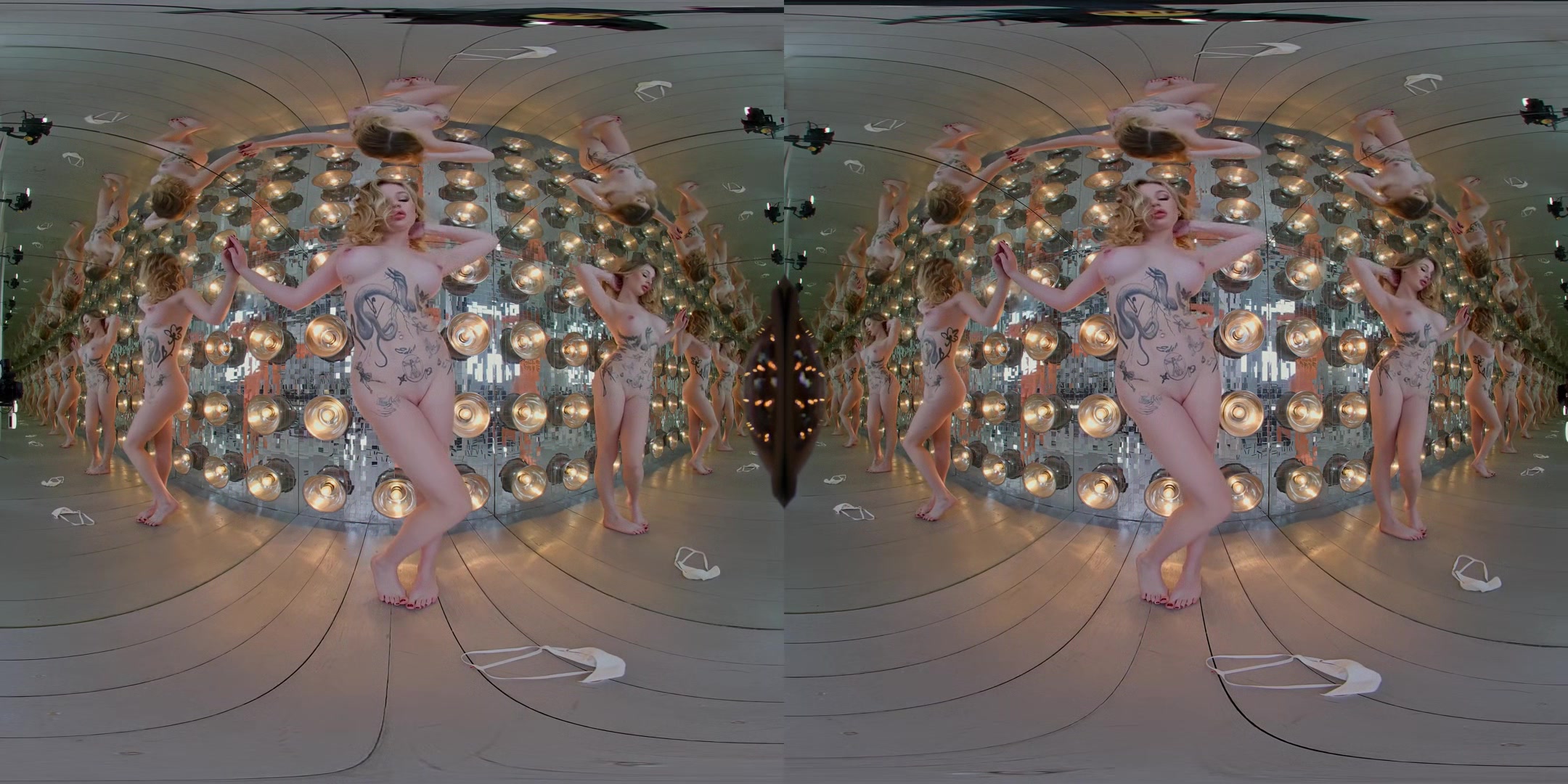Vitruvian Girl In The Mirror Cube