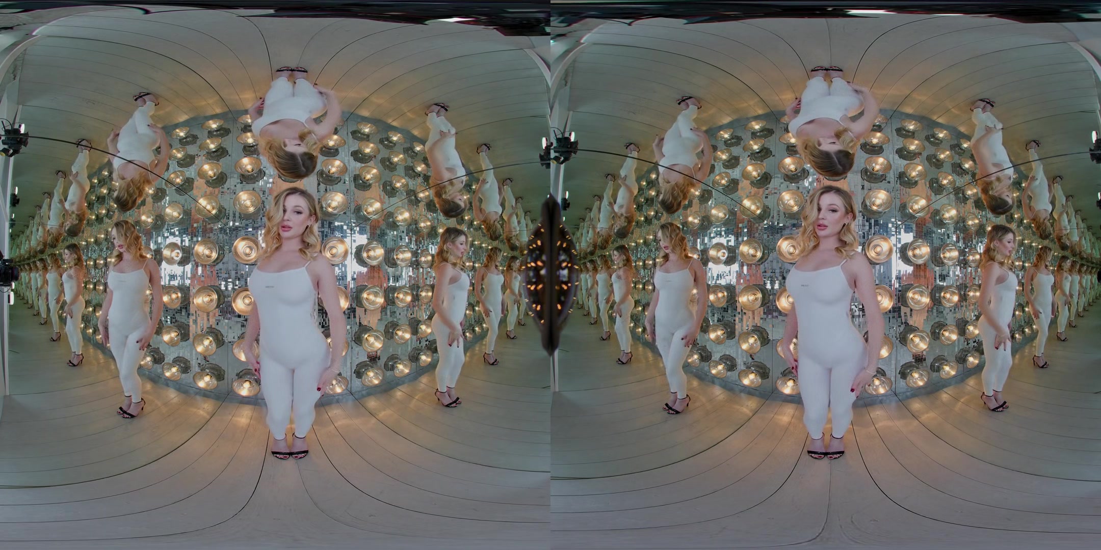 Vitruvian Girl In The Mirror Cube