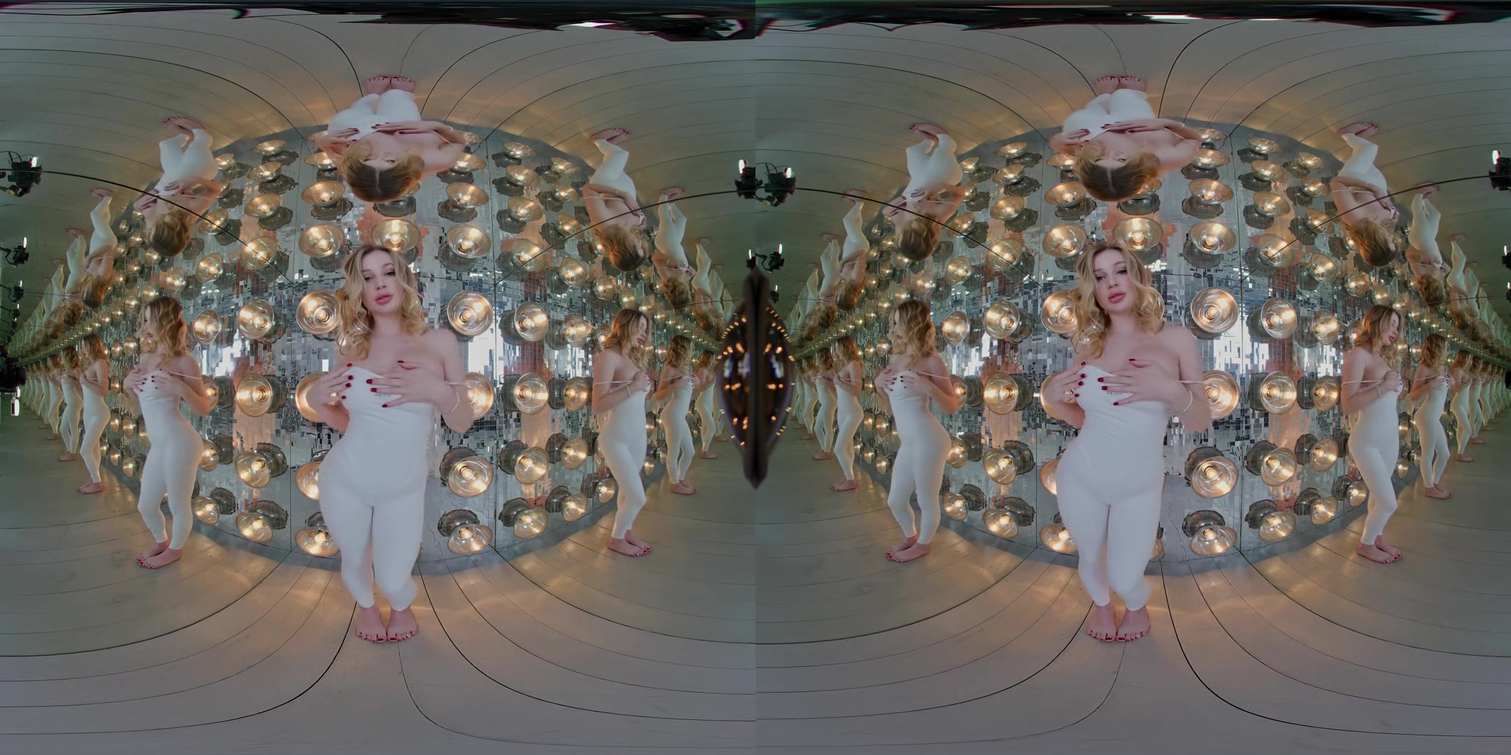 Vitruvian Girl In The Mirror Cube