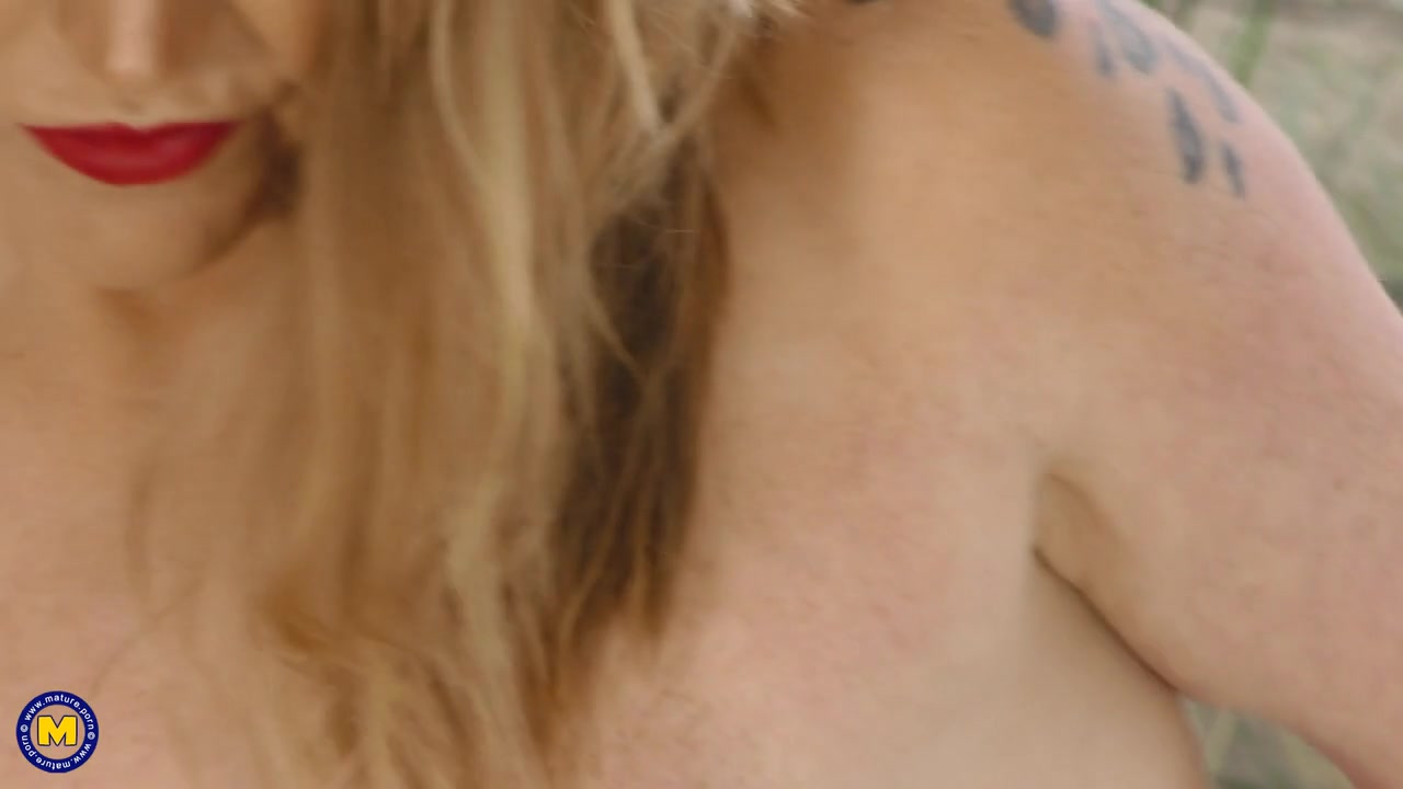Mackenzie Page Is One Naughty Milf - MatureNl